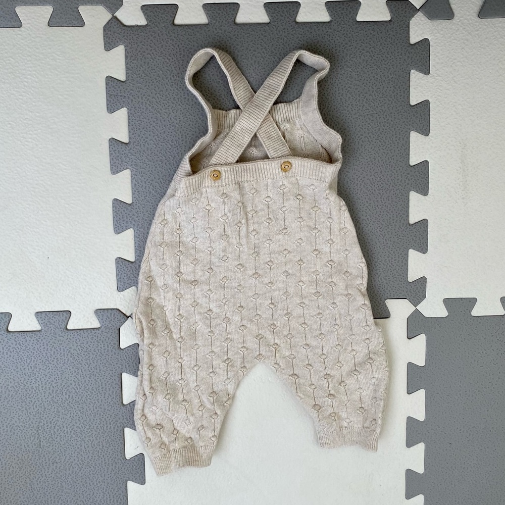 Pattern-knit Overalls - Picture 2 of 3